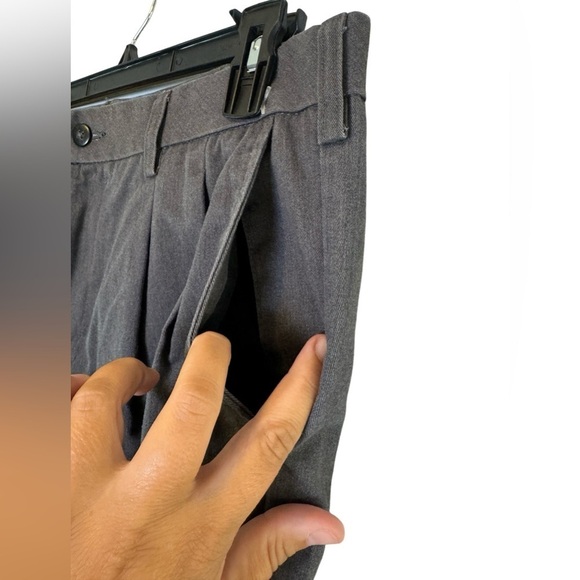 Croft and Barrow Men's Dress Pants Gray Size 36x34 - Picture 5 of 9
